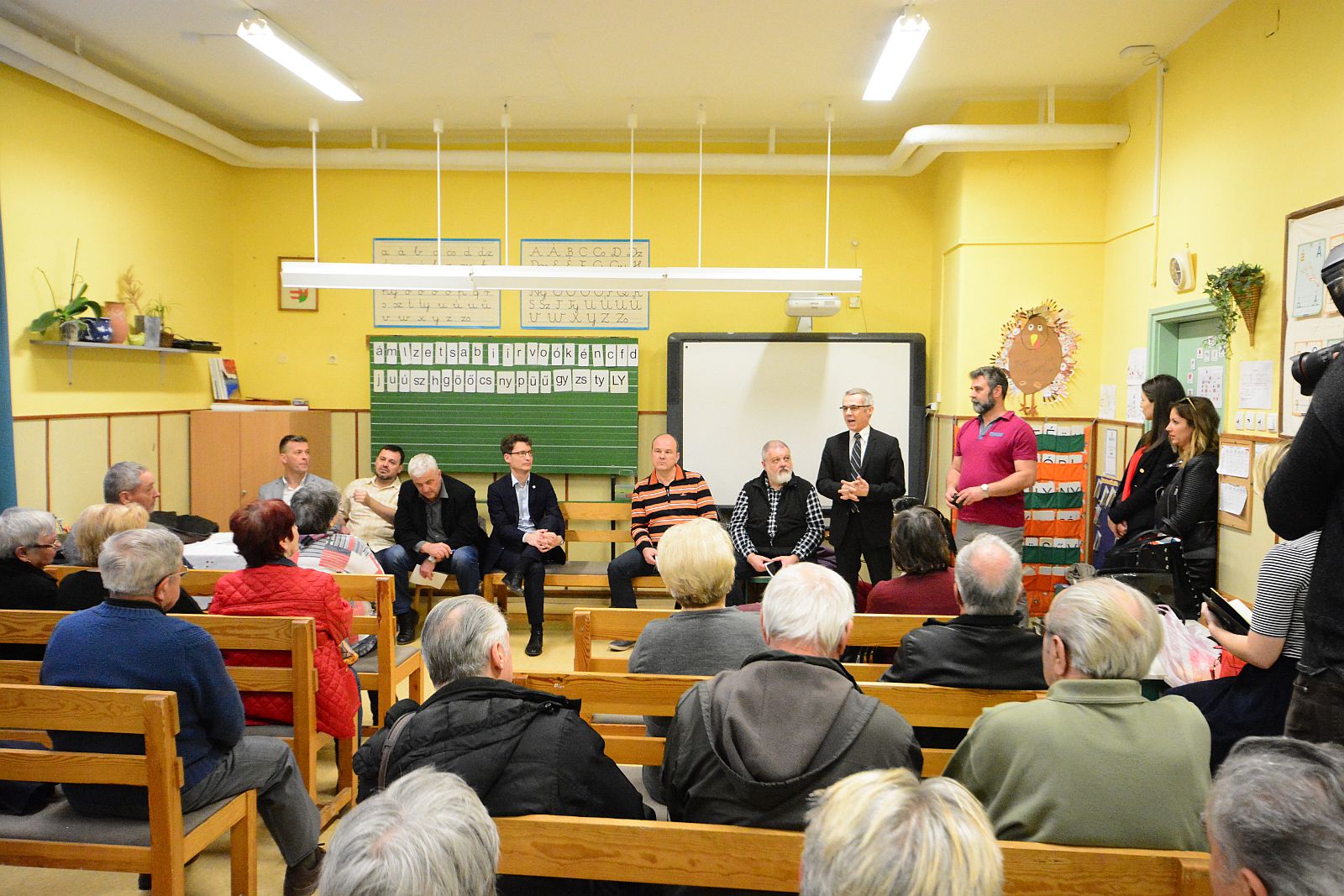 Lakossági fórum - parkolásról, szemétszállításról kérdeztek a legtöbben